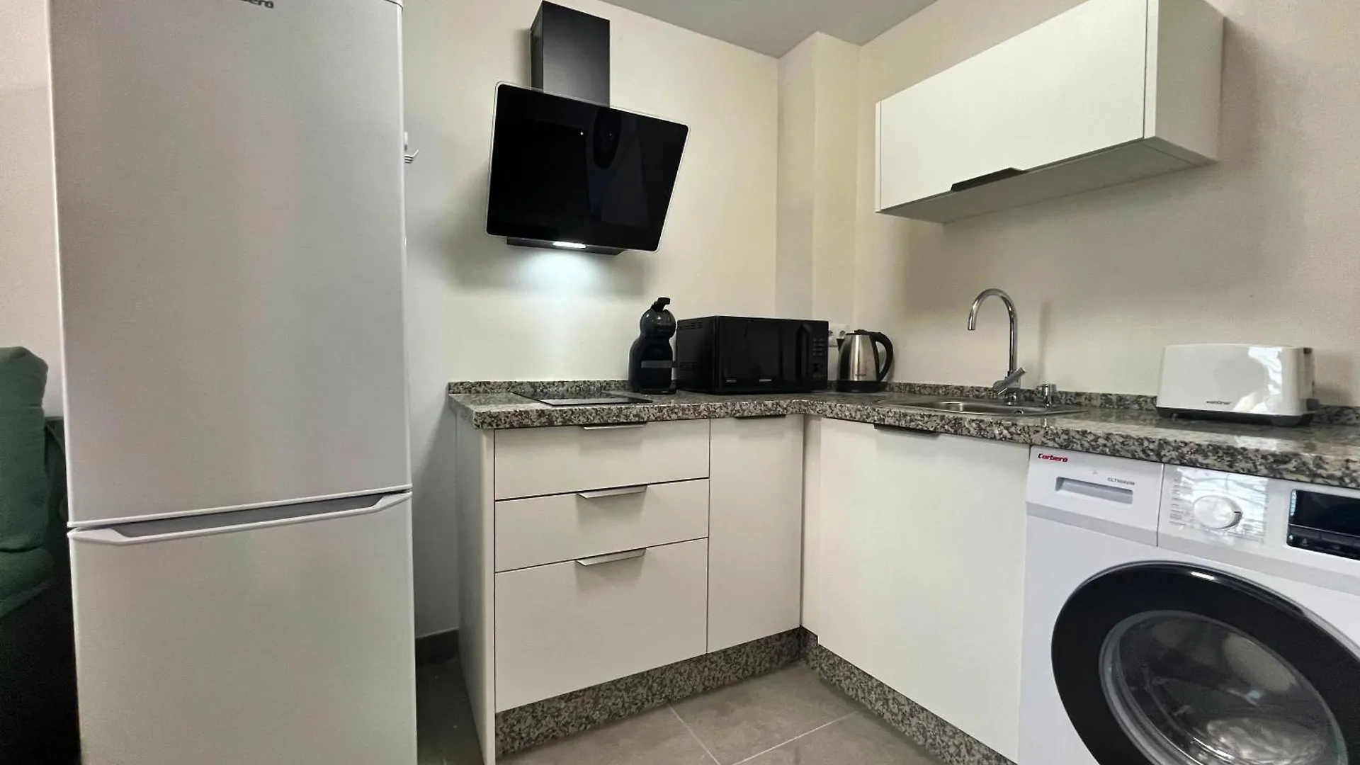 Villa Nora Málaga 0*,  İspanya